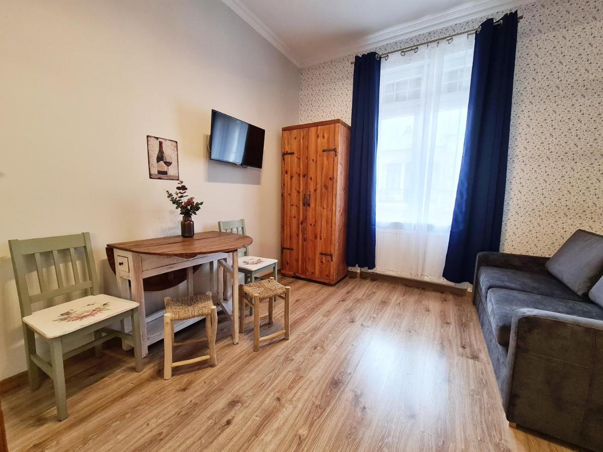 Apartament Starówka 9 Apartment Torun Bagian luar foto
